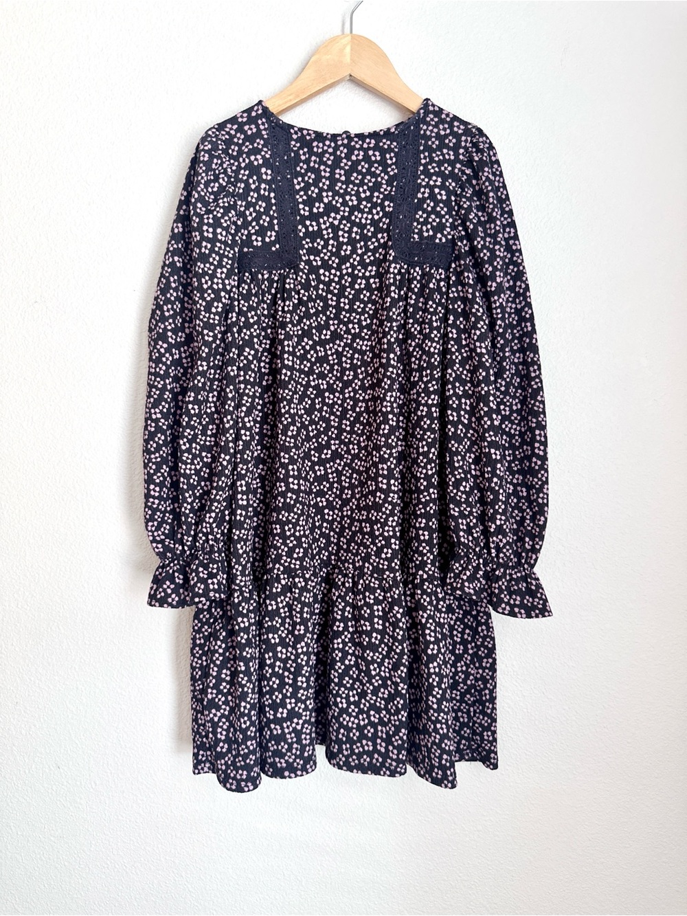 Zara Girl’s Black and Pink Floral Print with Lace Trim Size 7
